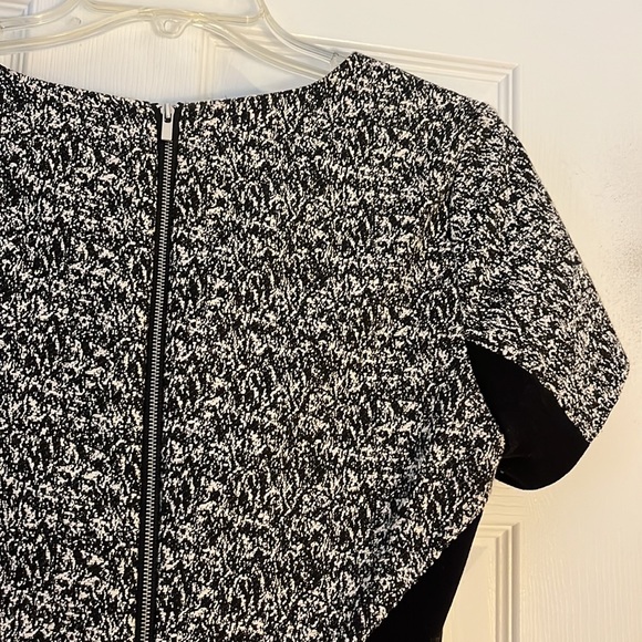 BANANA REPUBLIC DRESS SIZE 4 - Picture 5 of 6